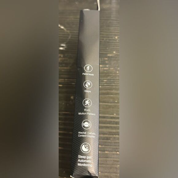 NEW M5 Smart Bracelet Fitness Activity Tracker New in Box - Picture 2 of 7